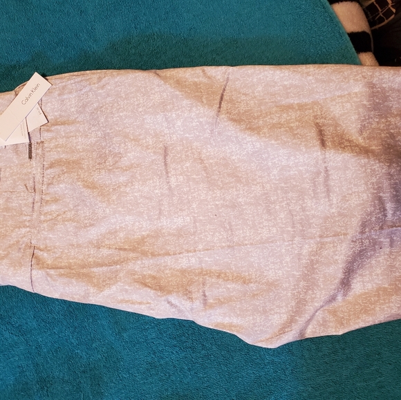 Calvin Klein Golf/Casual Shorts - Picture 4 of 6